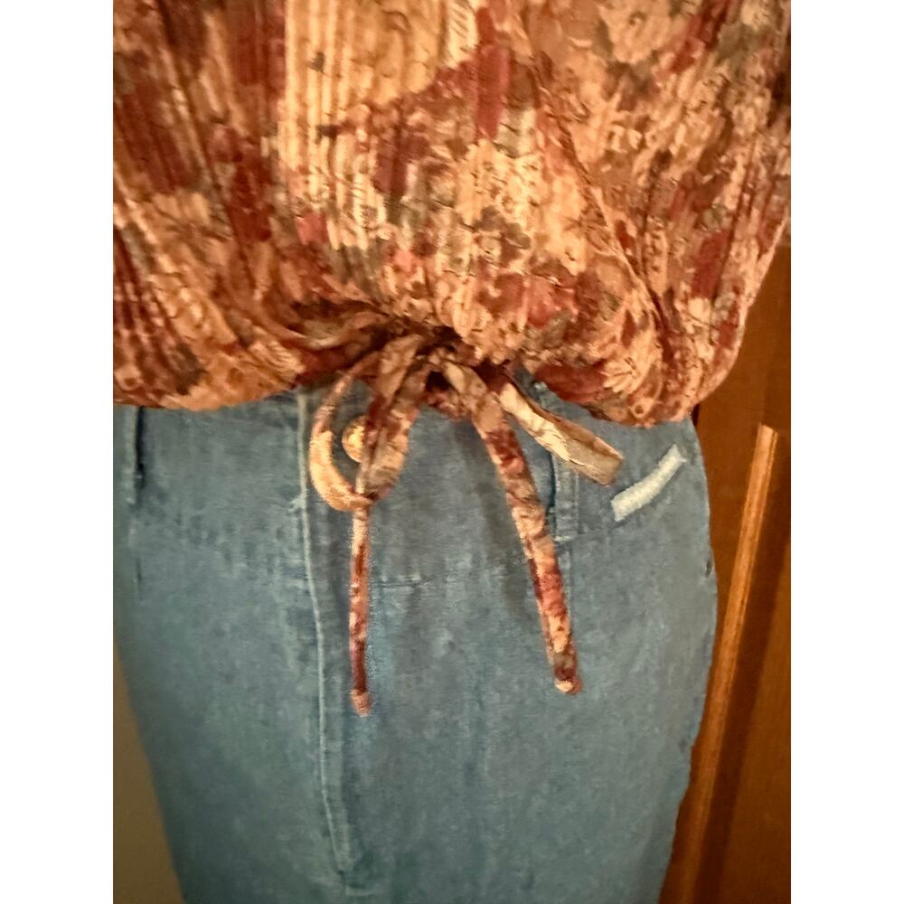 Sue Brett Vintage Floral Crop Top - Adjustable Fit - Picture 5 of 7